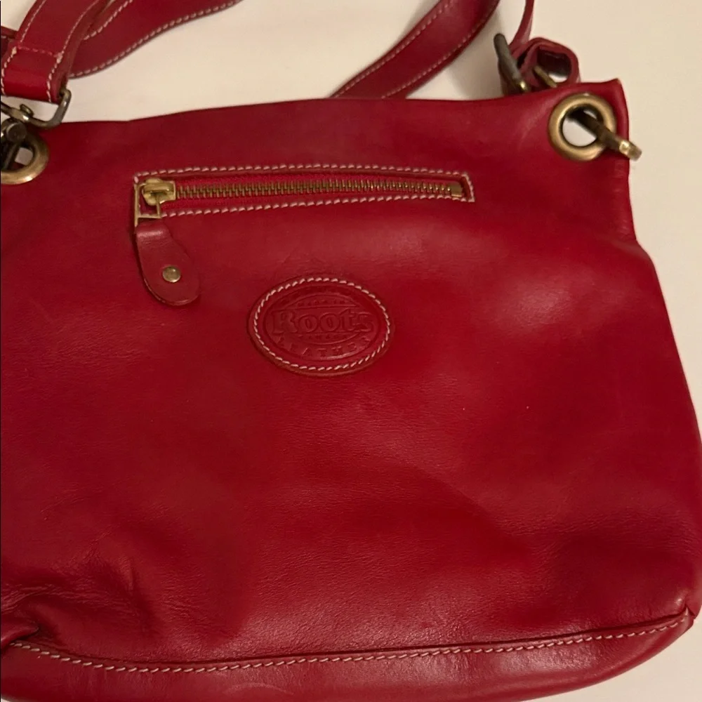 Roots Cherry Red Leather Crossbody Bag - Picture 4 of 10